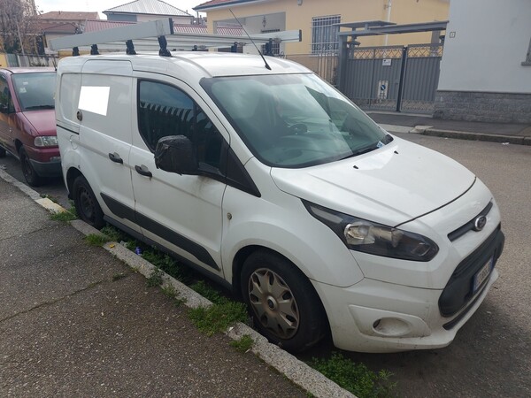 1#7626 Autocarro Ford Transit e autocarro Fiat Doblò in vendita - foto 4