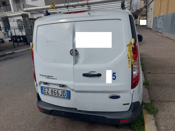 1#7626 Autocarro Ford Transit e autocarro Fiat Doblò in vendita - foto 5