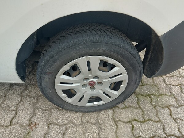 1#7626 Autocarro Ford Transit e autocarro Fiat Doblò in vendita - foto 18