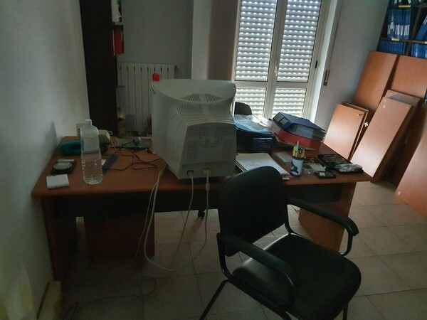 8#7628 Arredo ufficio in vendita - foto 28