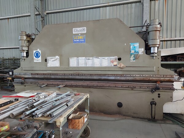 3#7631 Pressopiegatrice Colgar in vendita - foto 1