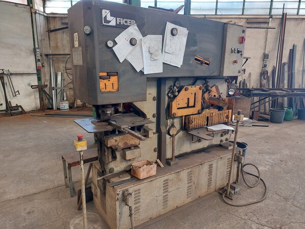1#7632 Punzonatrice Ficep 1105N in vendita - foto 1