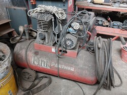 Attrezzatura per la lavorazione del ferro
