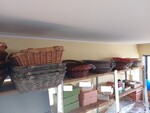 Image 3 - Cardboard boxes and wicker baskets - Lot 3 (Auction 7645)