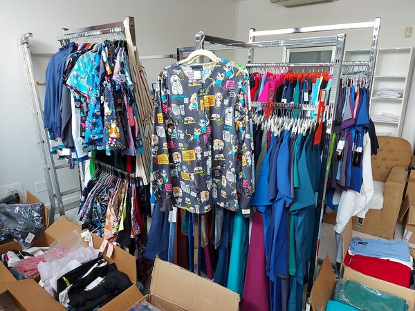 1#7649 Capi di abbigliamento sanitario in vendita - foto 6