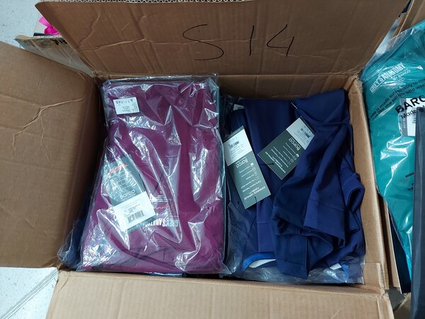 1#7649 Capi di abbigliamento sanitario in vendita - foto 27