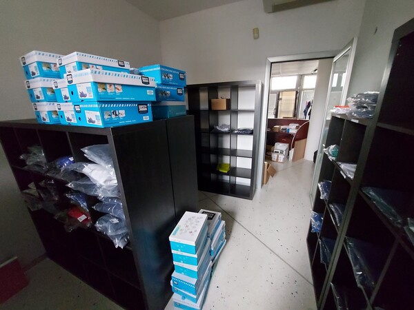 1#7649 Capi di abbigliamento sanitario in vendita - foto 57