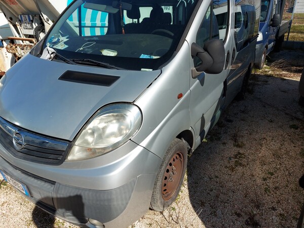 1#7650 Autoveicolo Opel Vivato Combi in vendita - foto 3