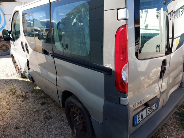 1#7650 Autoveicolo Opel Vivato Combi in vendita - foto 6