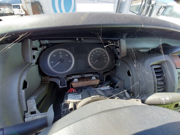 1#7650 Autoveicolo Opel Vivato Combi in vendita - foto 10