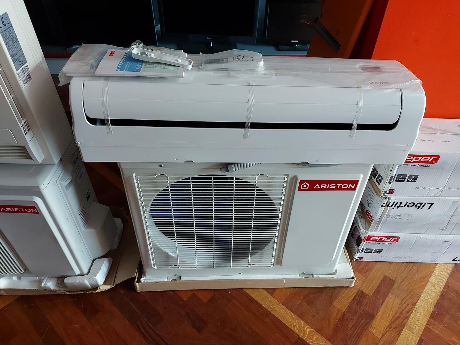 Lot Air conditioners