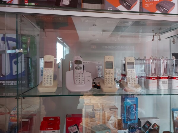 6#7656 Accessori per la telefonia e materiale elettrico  vario in vendita - foto 5