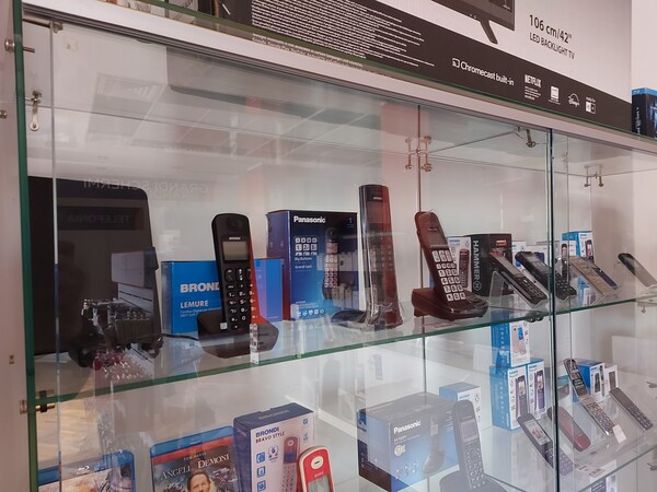 6#7656 Accessori per la telefonia e materiale elettrico  vario in vendita - foto 9
