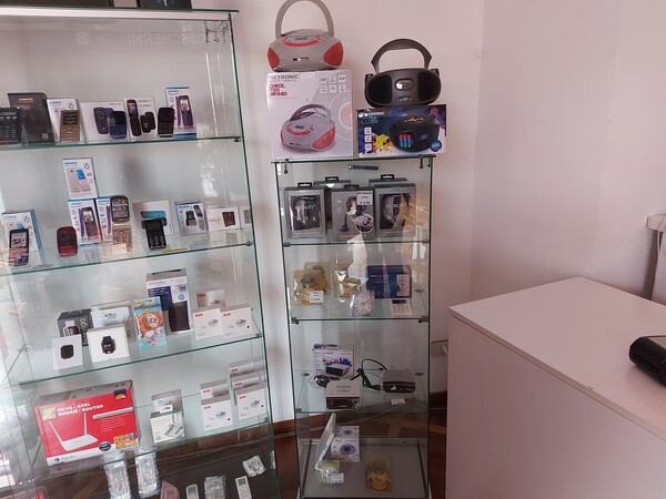 6#7656 Accessori per la telefonia e materiale elettrico  vario in vendita - foto 13
