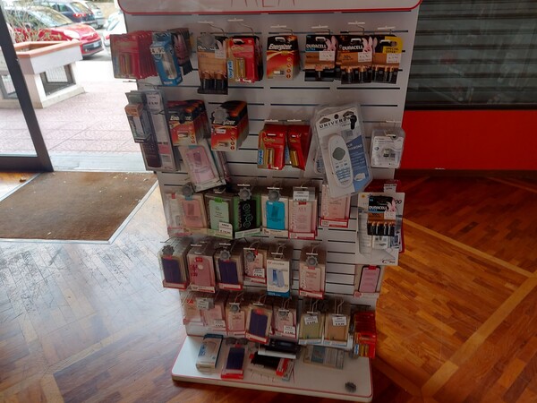6#7656 Accessori per la telefonia e materiale elettrico  vario in vendita - foto 17