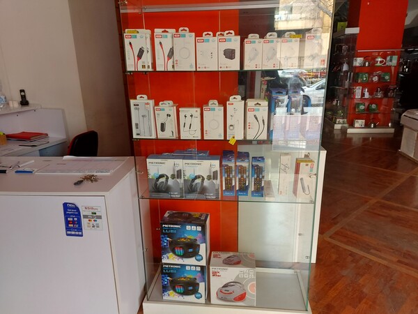 6#7656 Accessori per la telefonia e materiale elettrico  vario in vendita - foto 20
