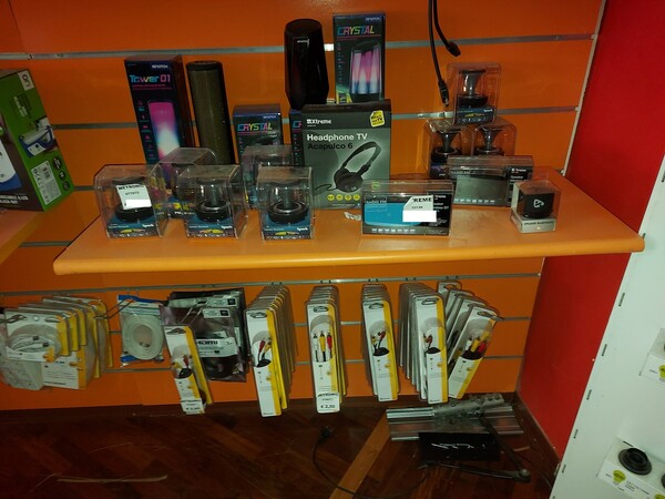 6#7656 Accessori per la telefonia e materiale elettrico  vario in vendita - foto 30