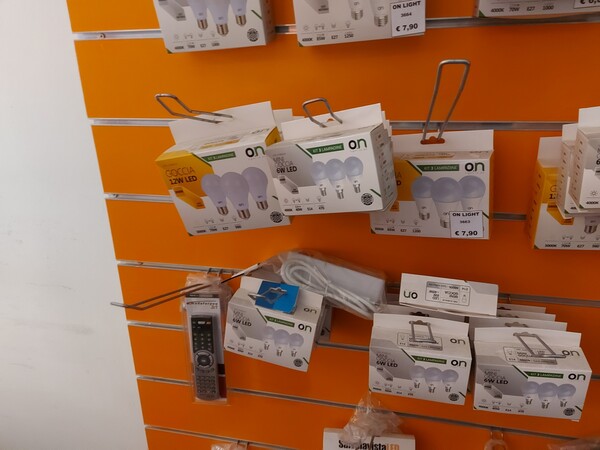6#7656 Accessori per la telefonia e materiale elettrico  vario in vendita - foto 35