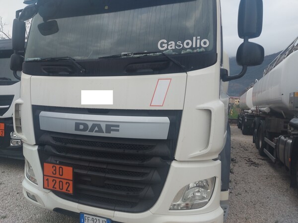 3#7657 Camion cisterna Daf 460 in vendita - foto 1