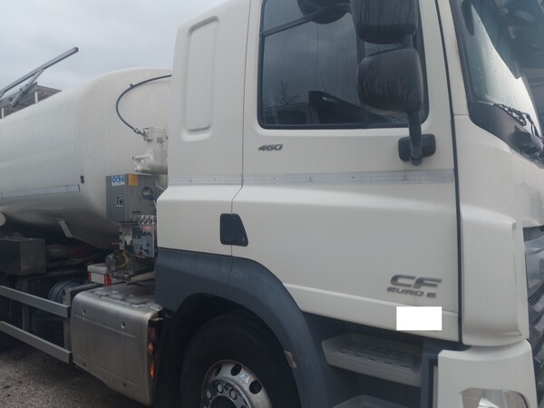 3#7657 Camion cisterna Daf 460 in vendita - foto 9