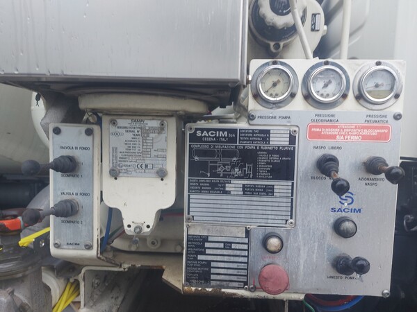 3#7657 Camion cisterna Daf 460 in vendita - foto 11