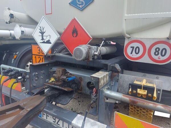 3#7657 Camion cisterna Daf 460 in vendita - foto 15
