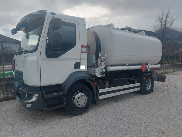 7#7657 Camion cisterna Renault trucks in vendita - foto 1