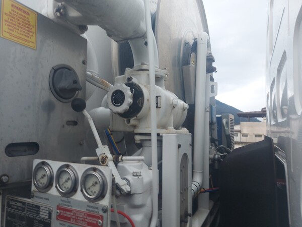 7#7657 Camion cisterna Renault trucks in vendita - foto 11