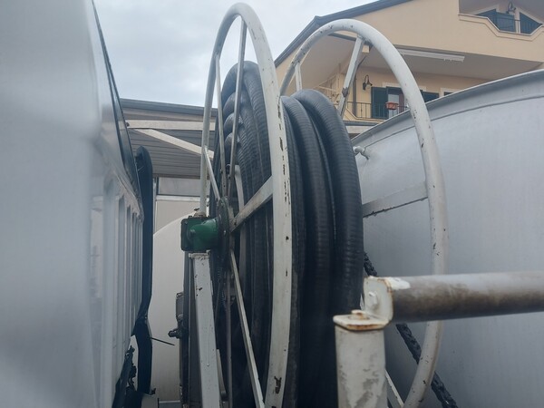 8#7657 Camion cisterna Mitsubishi Canter in vendita - foto 11