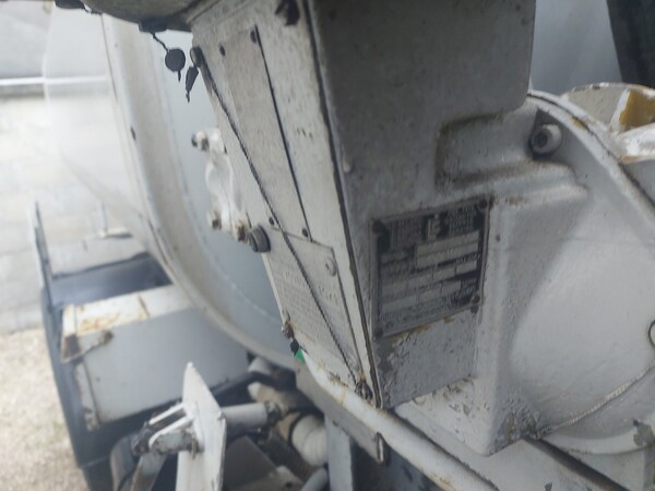 8#7657 Camion cisterna Mitsubishi Canter in vendita - foto 17