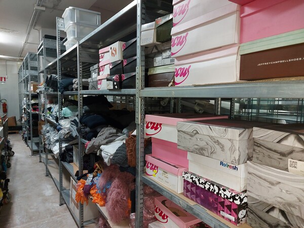 2#7660 Abbigliamento in vendita - foto 26