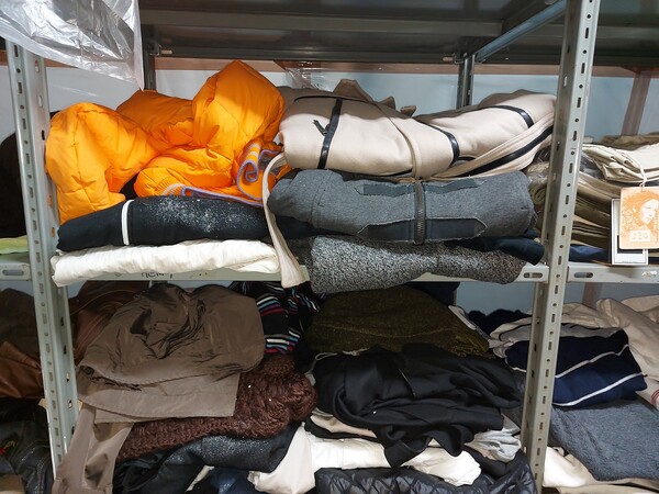2#7660 Abbigliamento in vendita - foto 37