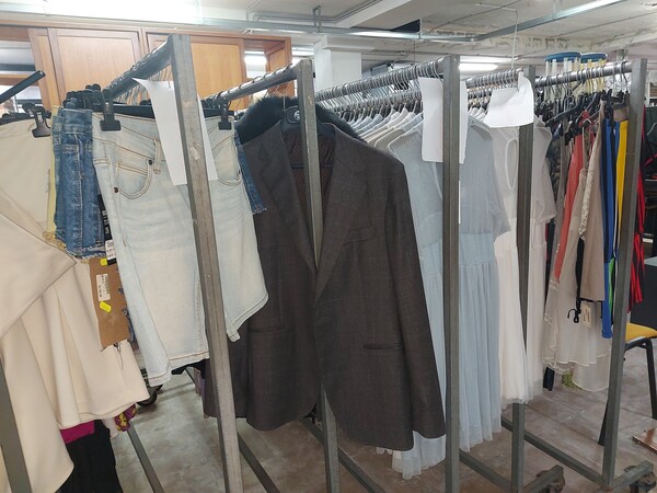 2#7660 Abbigliamento in vendita - foto 45