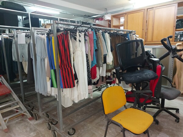 2#7660 Abbigliamento in vendita - foto 50
