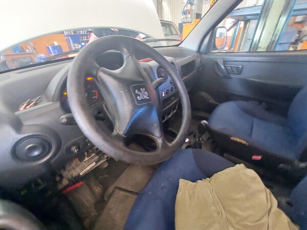 7#7663 Furgone Peugeot Ranch in vendita - foto 4