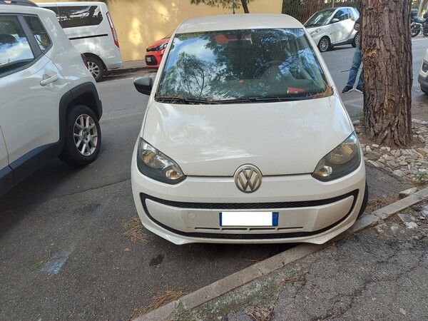 1#7665 Autovettura Volkswagen Up in vendita - foto 5