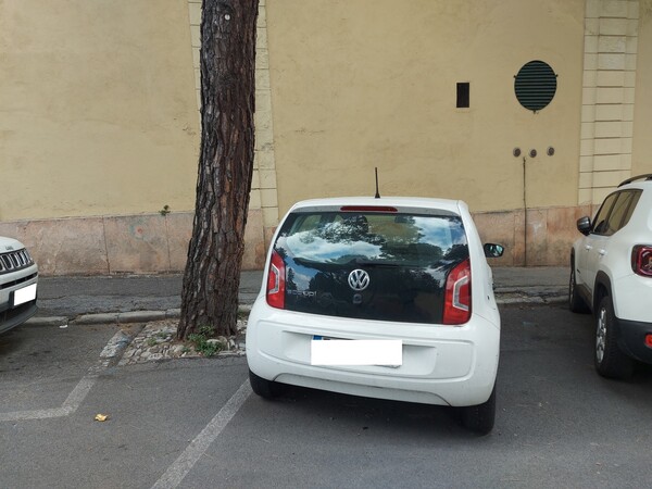 1#7665 Autovettura Volkswagen Up in vendita - foto 14