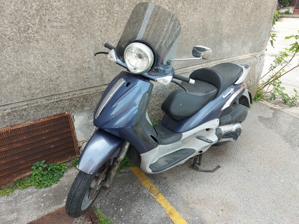 4#7666 Motociclo Piaggio Beverly 500 in vendita - foto 1