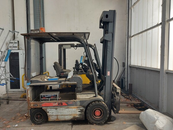 Carrelli elevatori in vendita