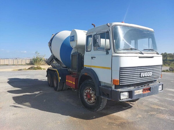 47#7668 Betoniera Iveco in vendita - foto 2
