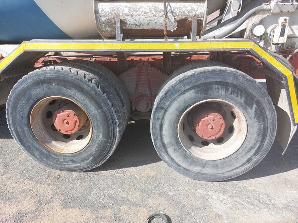 47#7668 Betoniera Iveco in vendita - foto 7