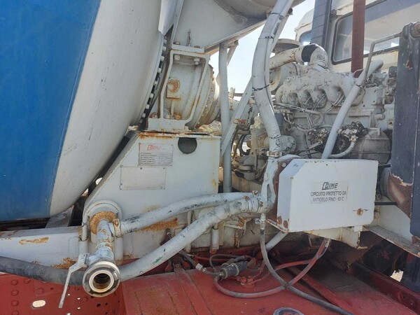 47#7668 Betoniera Iveco in vendita - foto 14