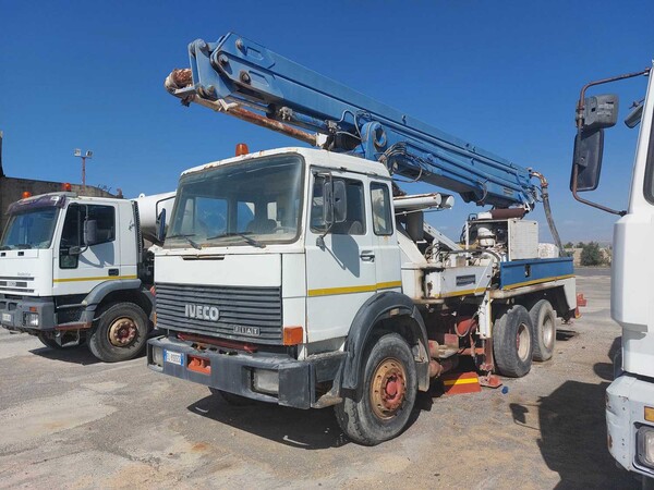 49#7668 Autoveicolo Iveco in vendita - foto 2