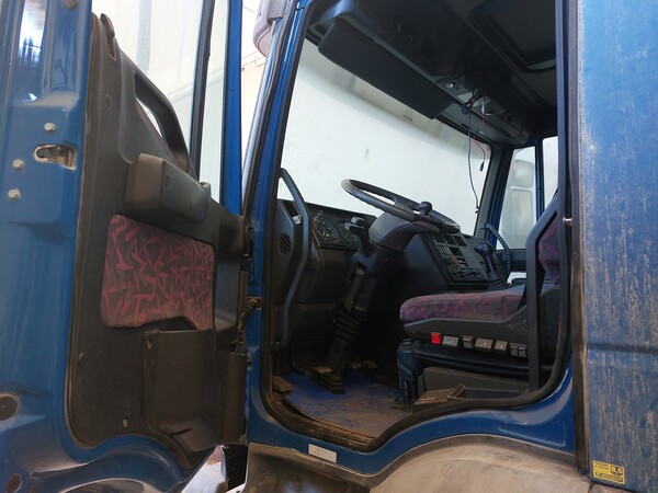 52#7669 Trattore stradale Iveco Magirus in vendita - foto 5