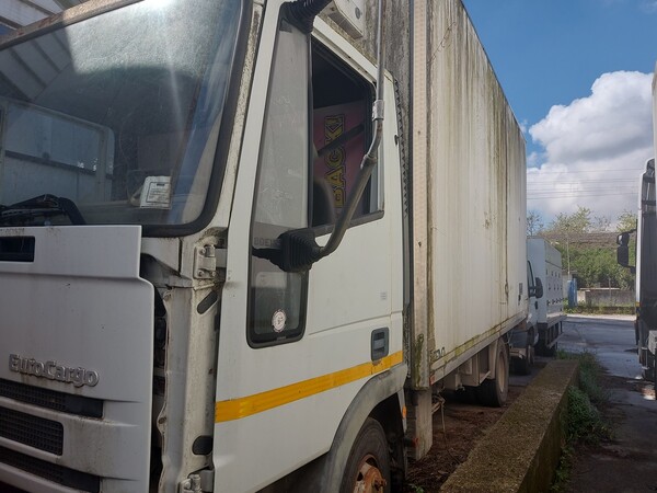13#7675 Autocarro isotermico Iveco in vendita - foto 8