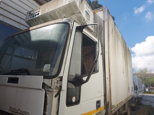 13#7675 Autocarro isotermico Iveco in vendita - foto 9
