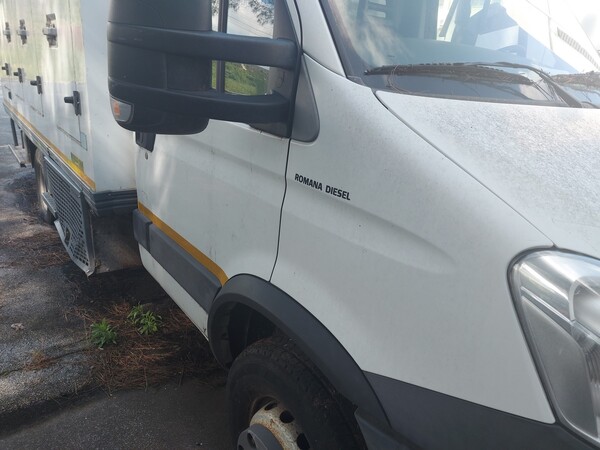 14#7675 Autocarro isotermico Iveco in vendita - foto 4
