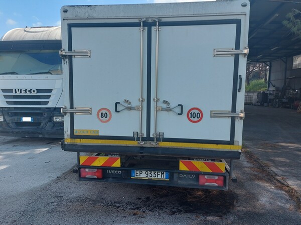 14#7675 Autocarro isotermico Iveco in vendita - foto 8