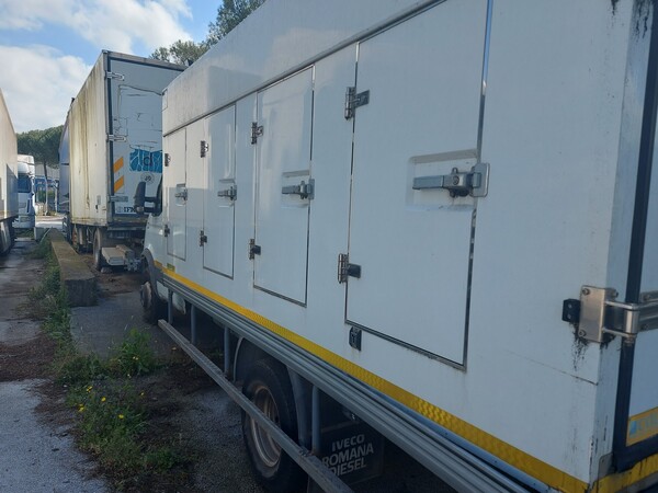 14#7675 Autocarro isotermico Iveco in vendita - foto 9
