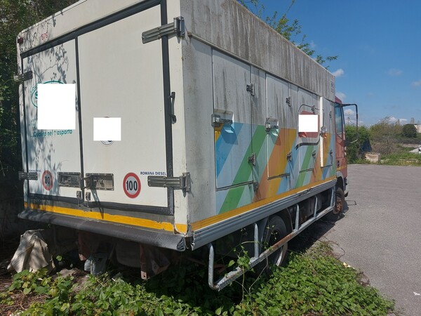 15#7675 Autocarro isotermico Iveco in vendita - foto 1